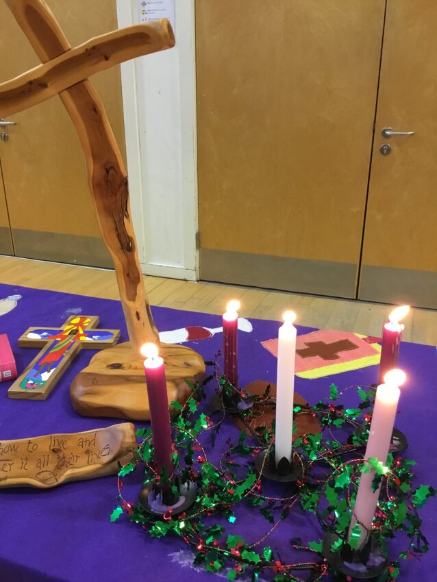 Image of Advent at St. John's - Love.  Jesus is the Light of the World!